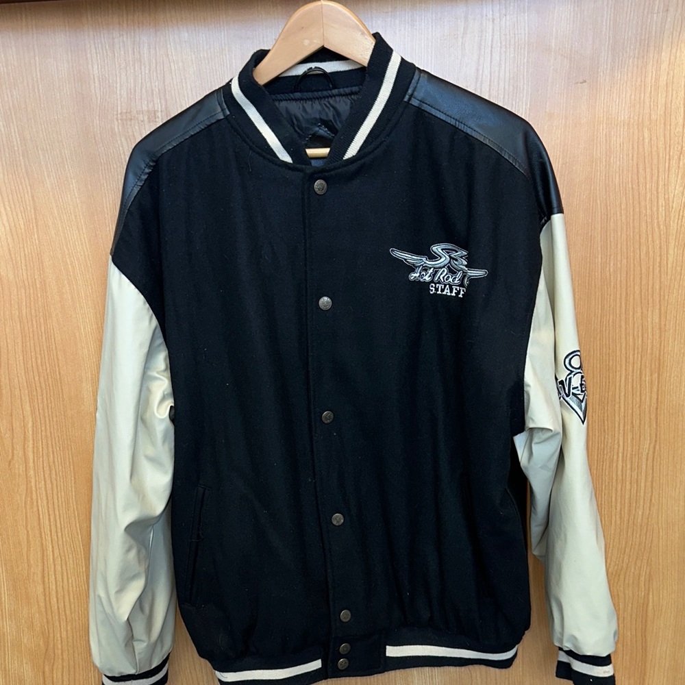 Steve & Barry‘s brand men’s bomber coat.Size Large